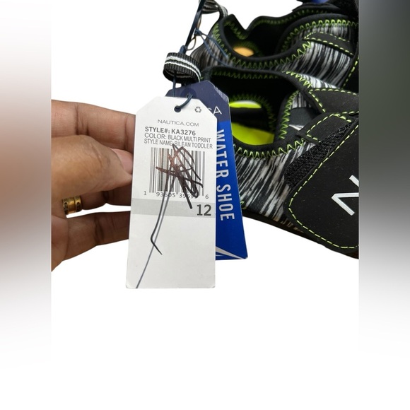 Nautica Boys Bilean Protective Water Shoe - Size 12 - Multiprint. NWT - Picture 5 of 6